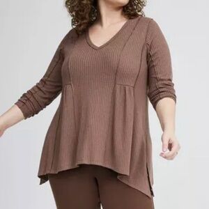 NWT Torrid Waffle Knit V-Neck Long Sleeve Sharkbite Top in Deep Taupe Size 2X